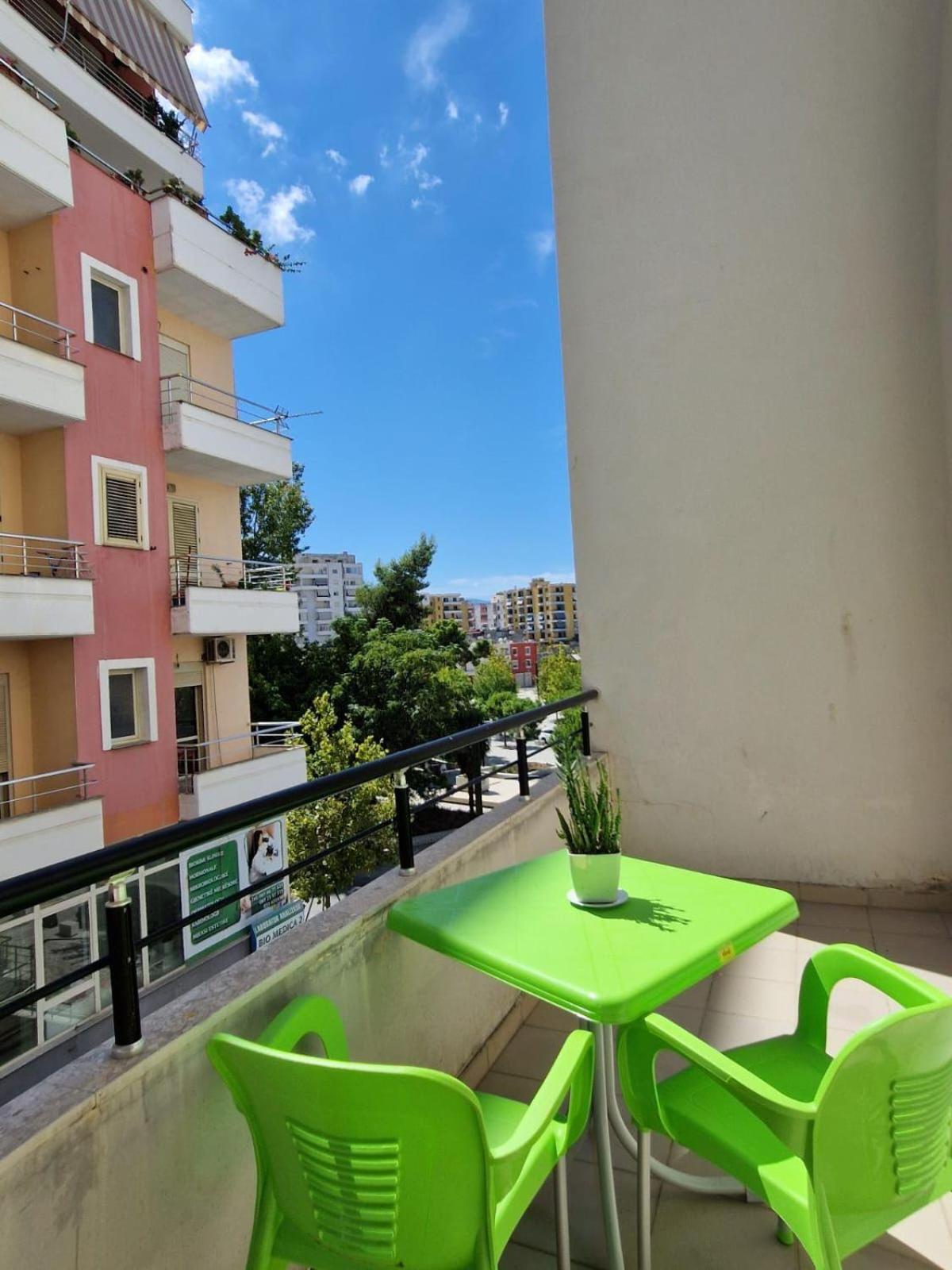 1+1 Qender Apartment Vlorë